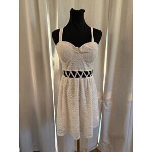 Cream Dress By Material Girl Size XLarge